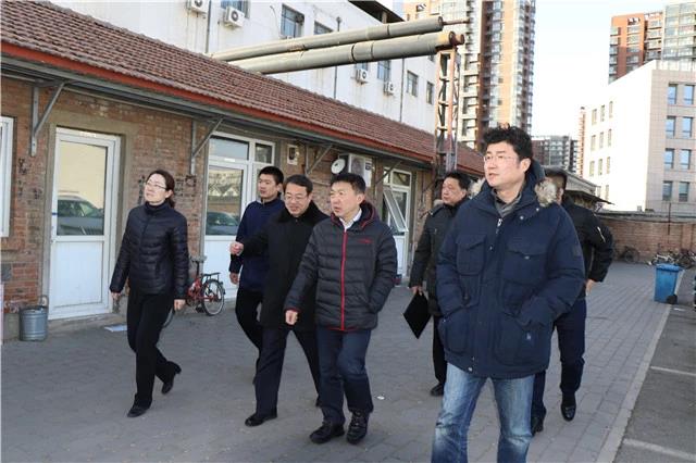 祥龙公司领导带队进行节前“四不两直”安全检查(图1) 祥龙公司领导带队进行节前“四不两直”安全检查(图1)