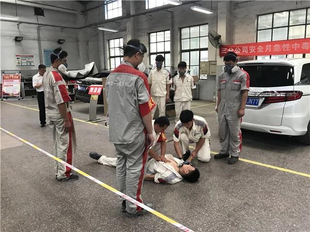 祥龙博瑞三分公司组织急性中毒应急预案演练(图1)