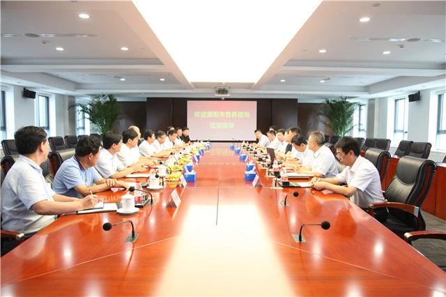 濮阳市华龙区区委领导莅临祥龙博瑞集团参观指导(图1) 濮阳市华龙区区委领导莅临祥龙博瑞集团参观指导(图1)