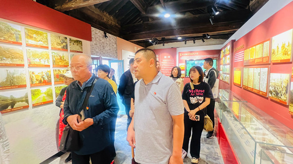 北京汽修协会党支部组织参观马栏村红色教育基地(图6)