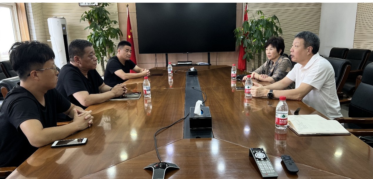 汽修协会领导走访市交通委丰台运输管理分局(图1)
