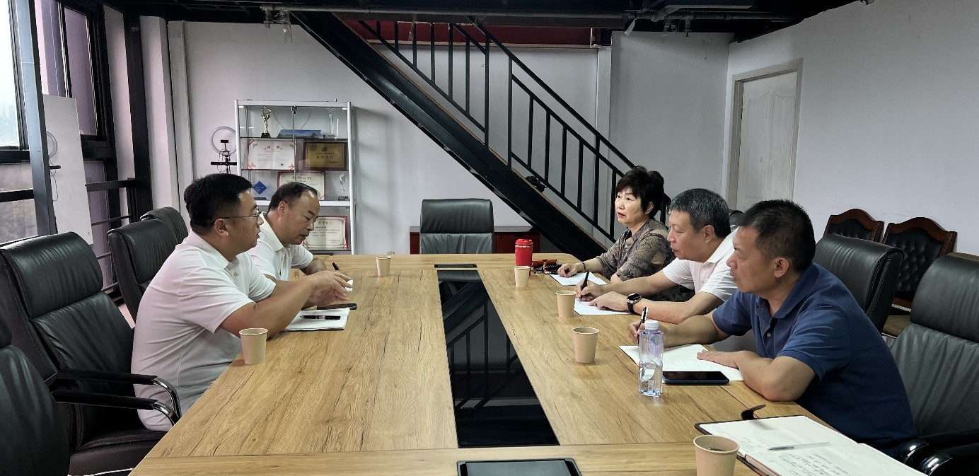 汽修协会与北京西国贸·汽服基地交流座谈(图1)